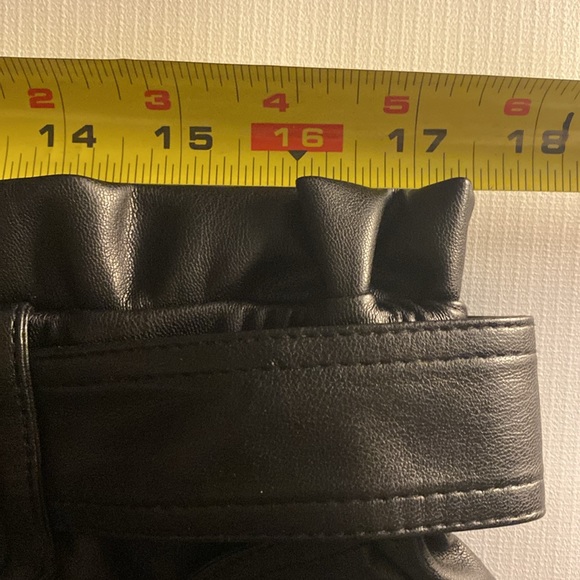 Andrew Marc New York “Paperbag” Faux Mini Skirt Black women’s size 1X - Picture 6 of 8